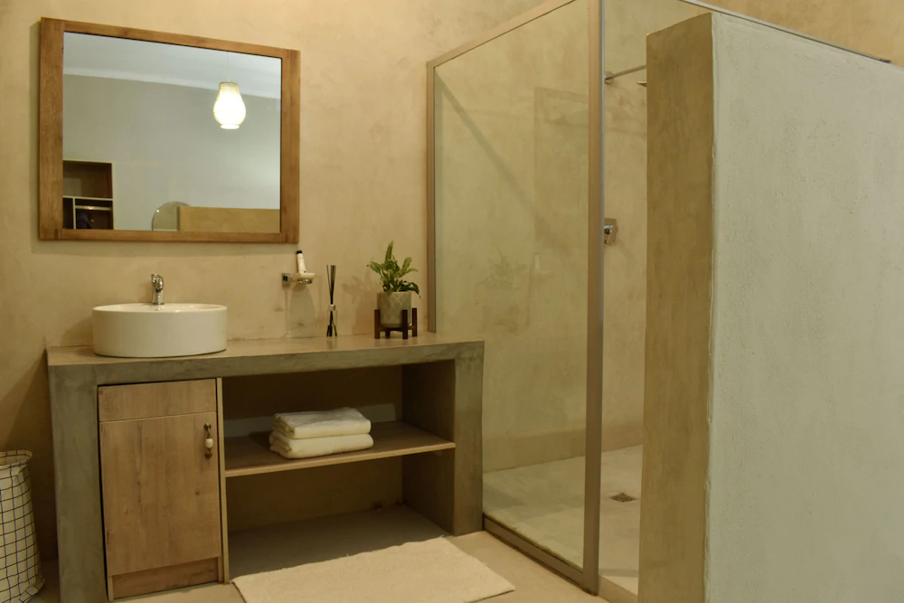 Lighthouse Guesthouse & Cafe