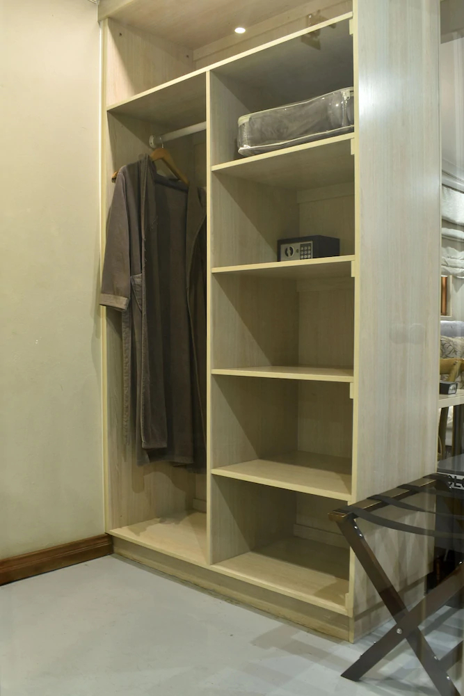 Lighthouse Guesthouse & Cafe