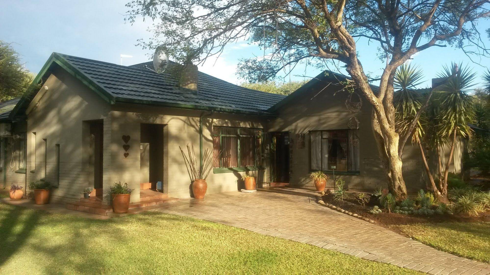 Miltons Guesthouse