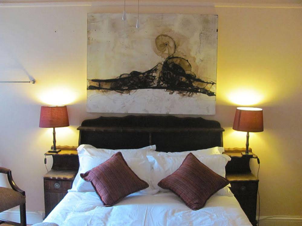 Blue Moon Guesthouse