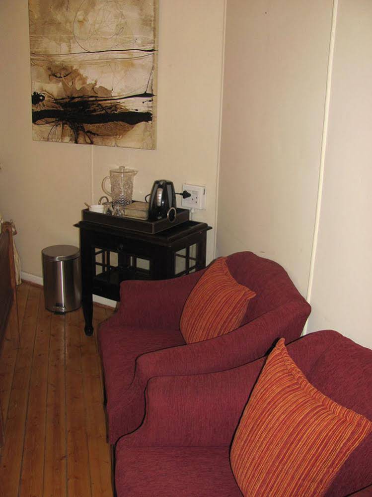 Blue Moon Guesthouse