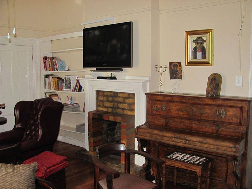 Blue Moon Guesthouse