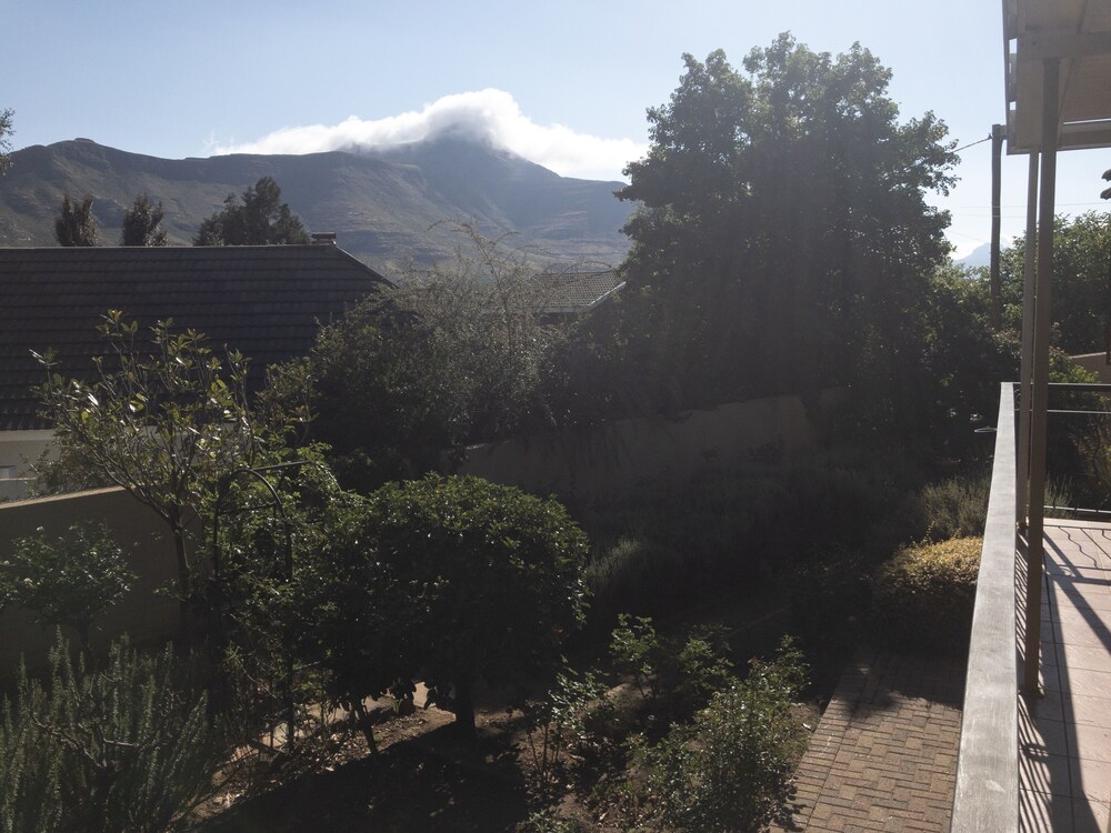 Clarens Butterfly Villa