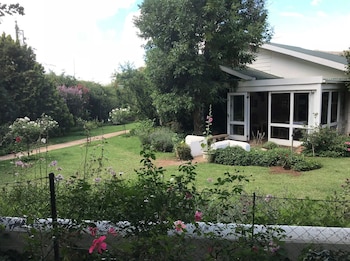 Rosewood Corner Bed & Breakfast