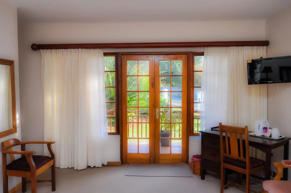Aan De Bergen Guesthouse