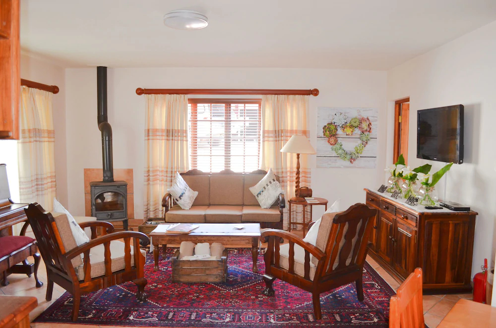 Aan De Bergen Guesthouse