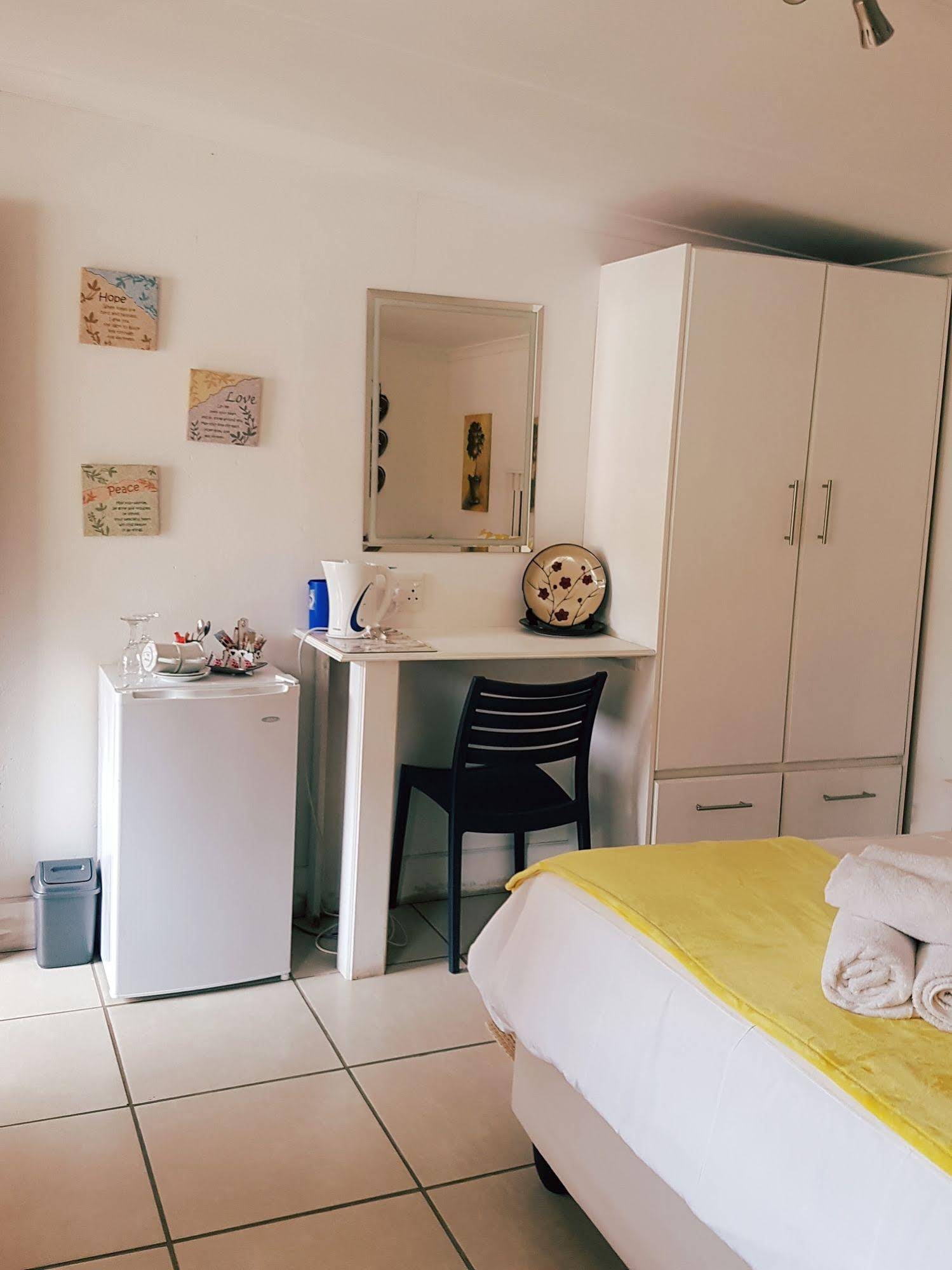 Flametree Guesthouse