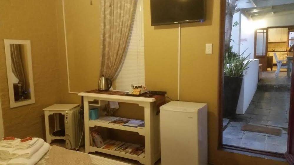 Flametree Guesthouse