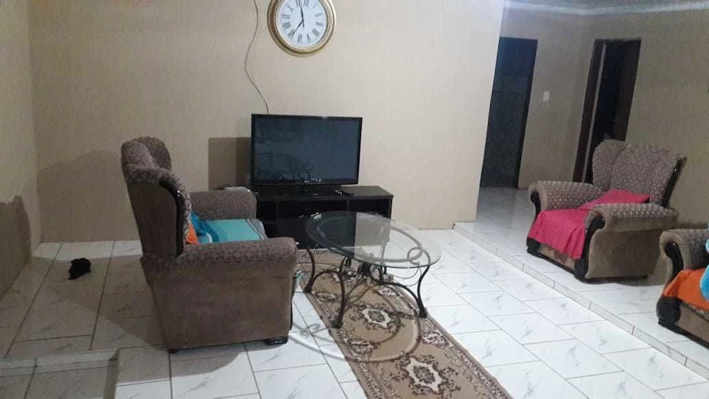 Godmill City Guesthouse