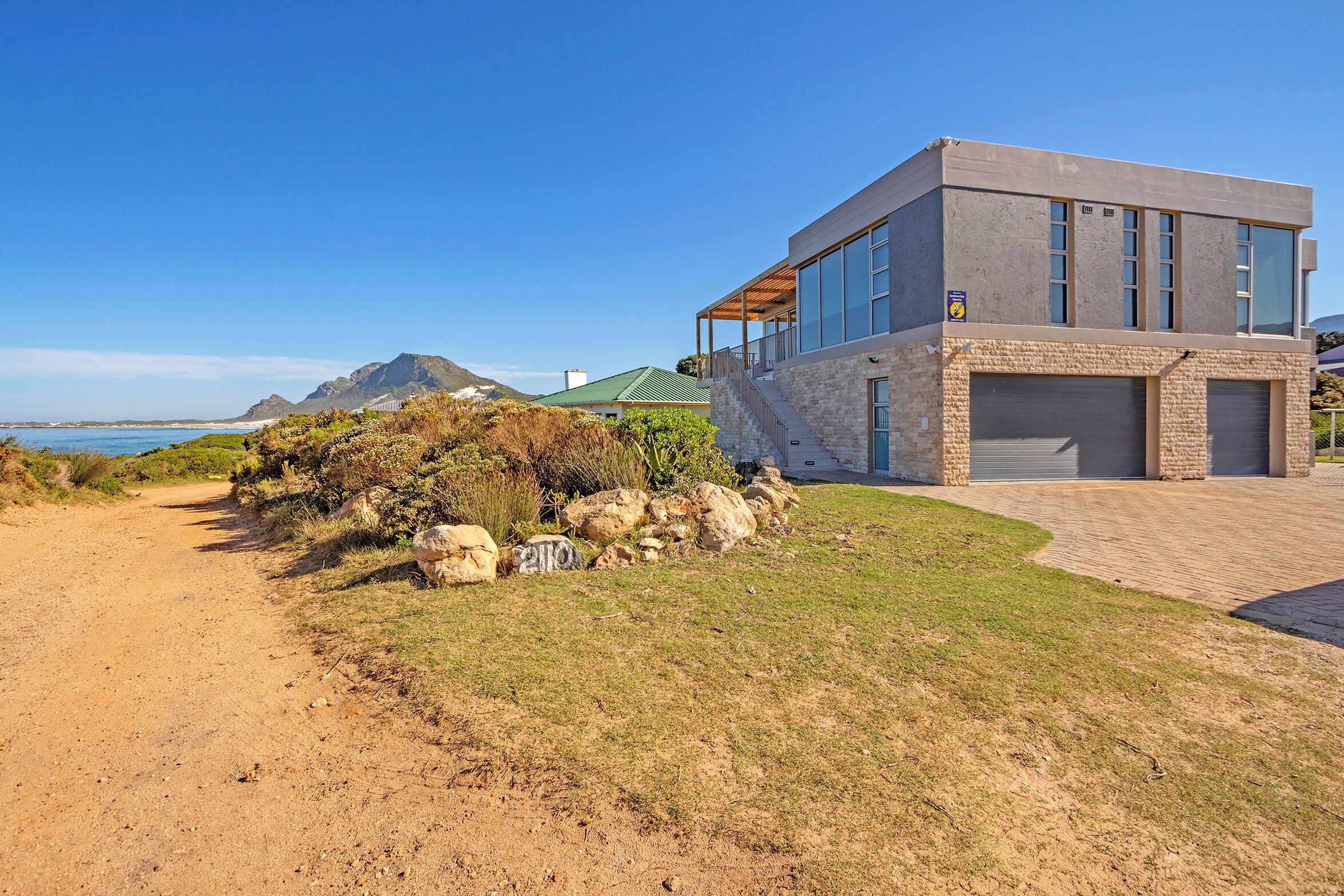 Blueview on Silversand