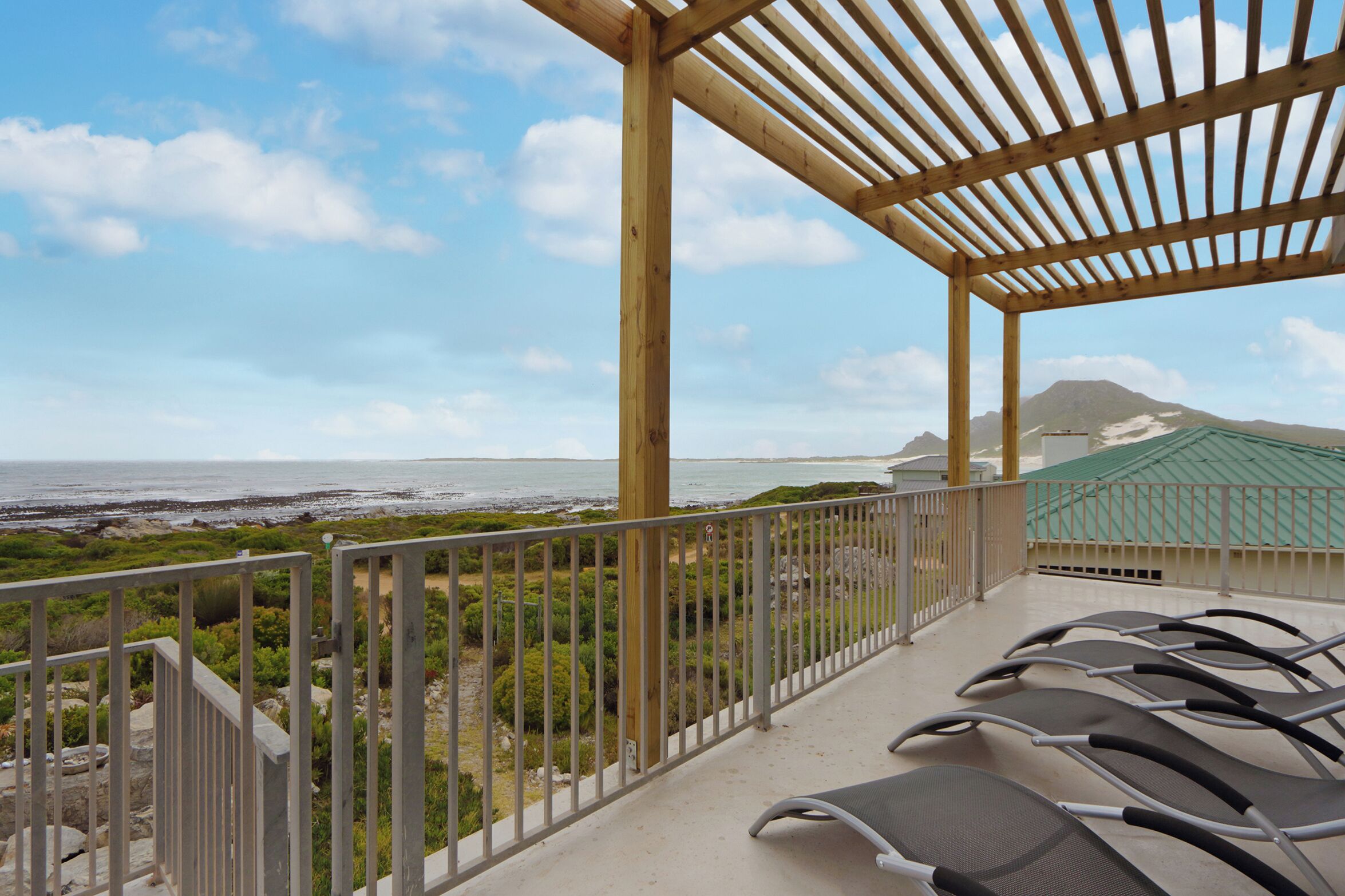 Blueview on Silversand