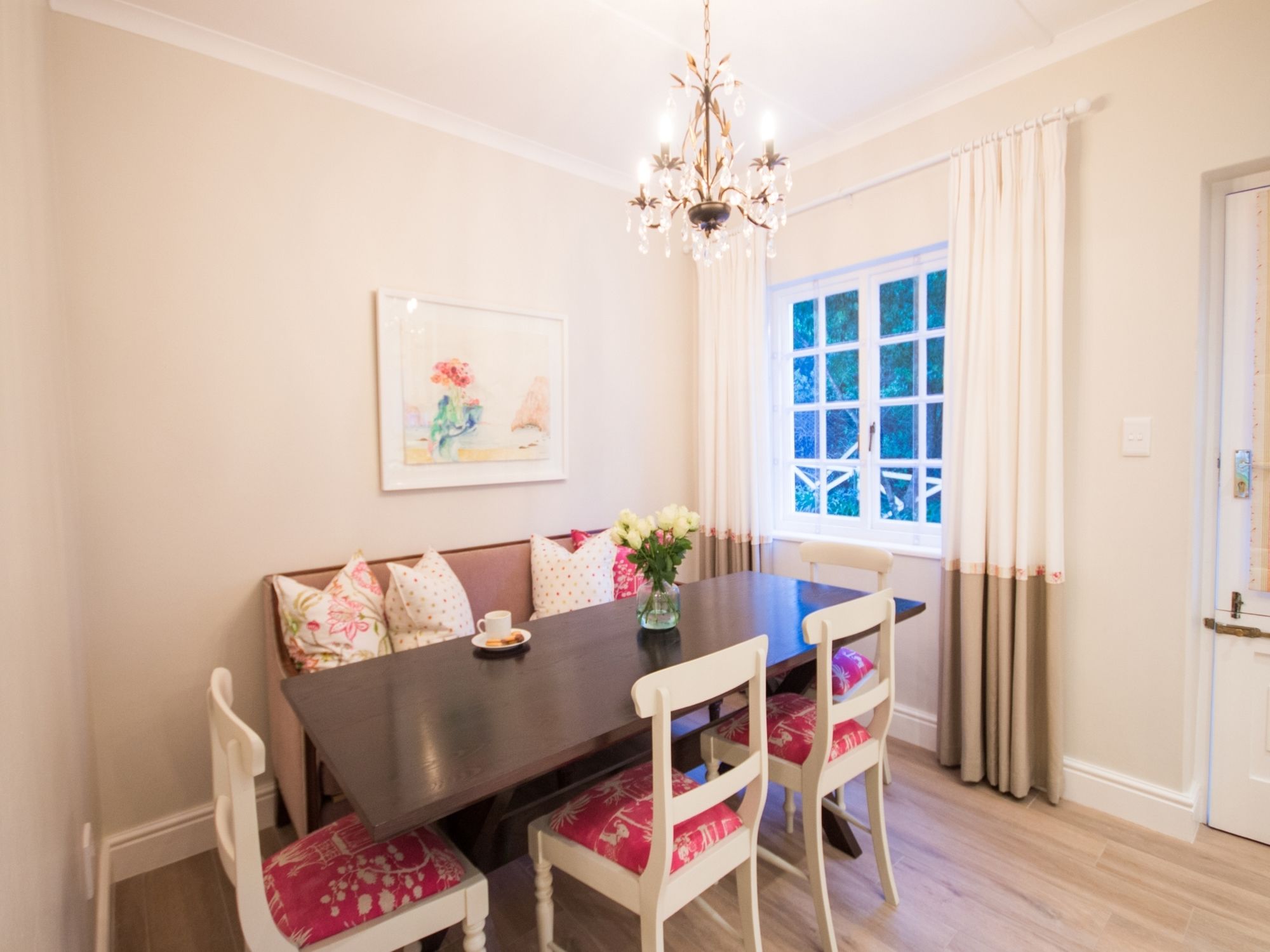 Exquisite Cottage 20
