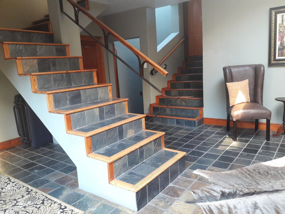 Hillview Self-catering Apartments