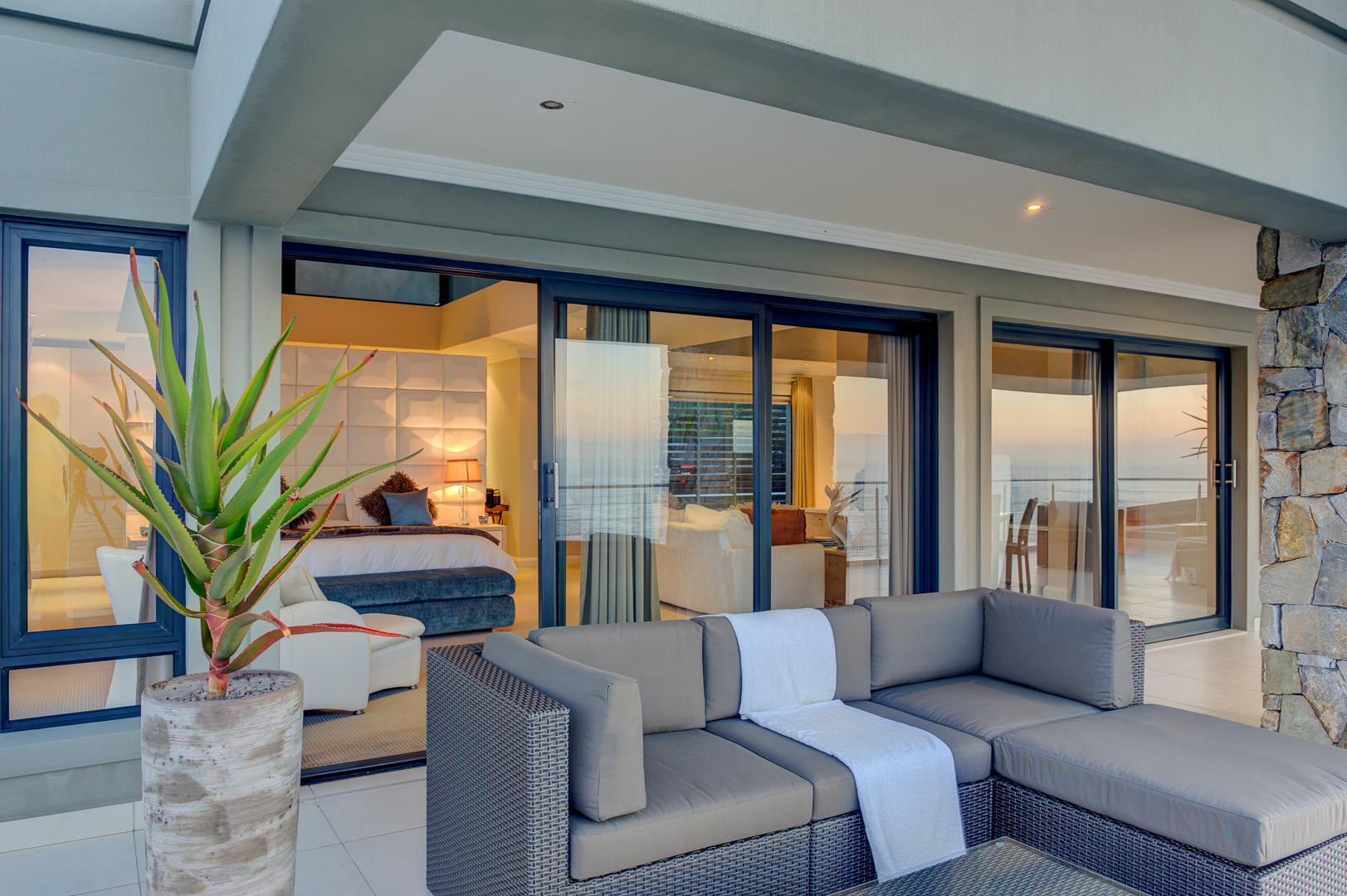 The Retreat on Cliff