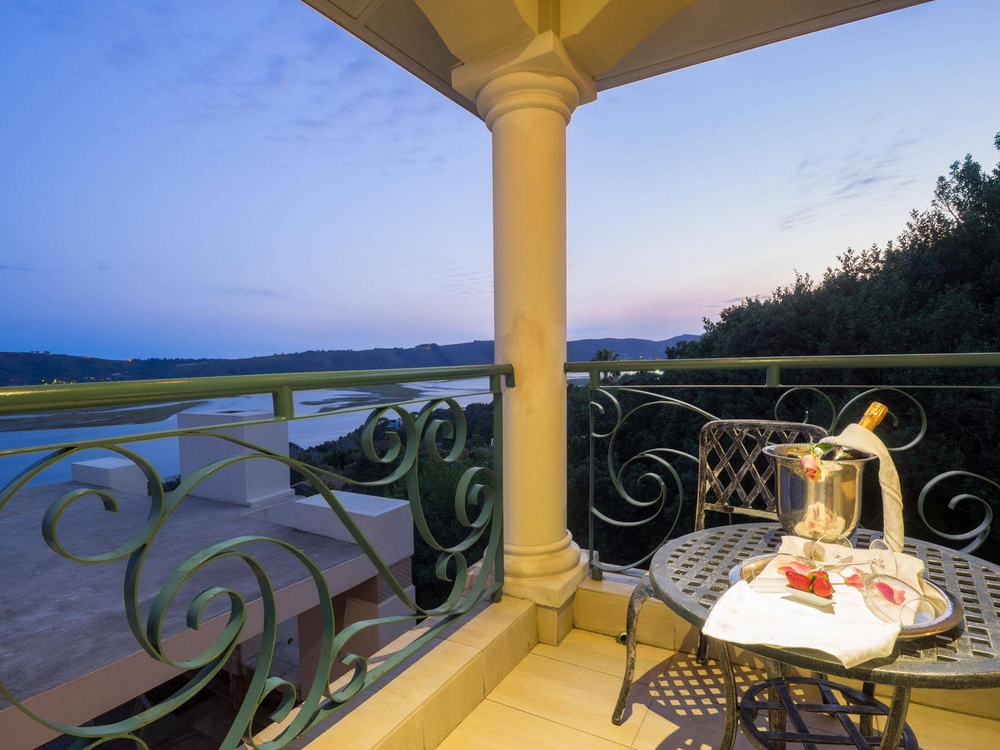 Villa Paradisa Guest House