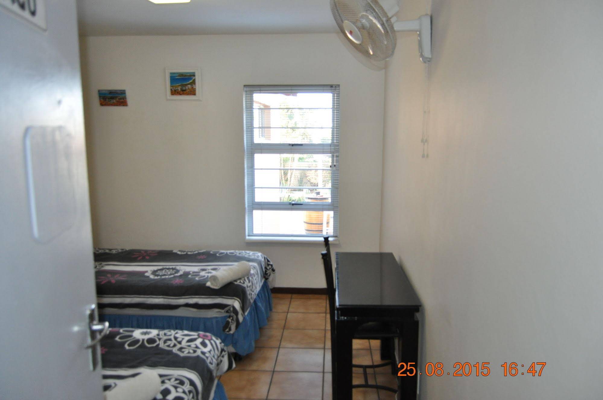 Amakaya Backpackers & Apartments