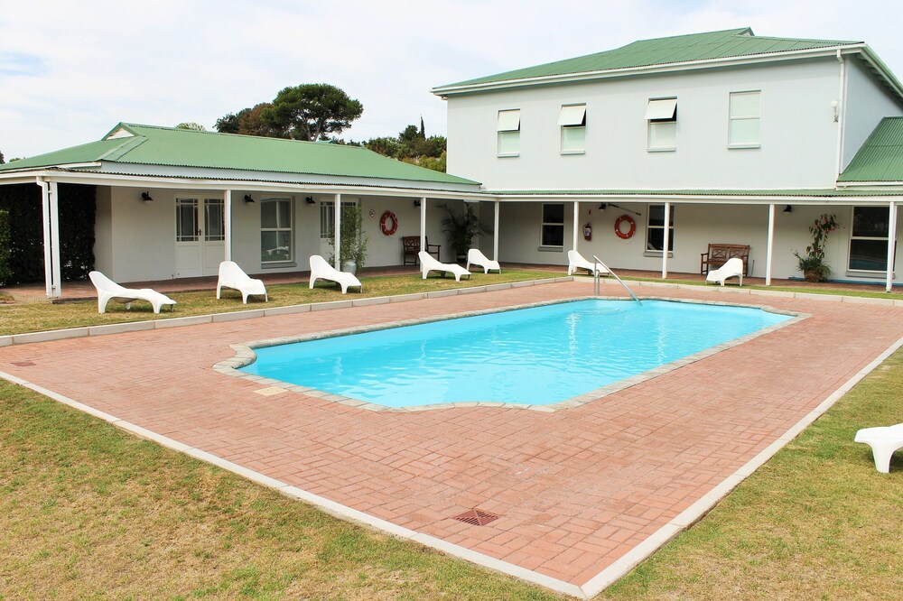River Club Villas