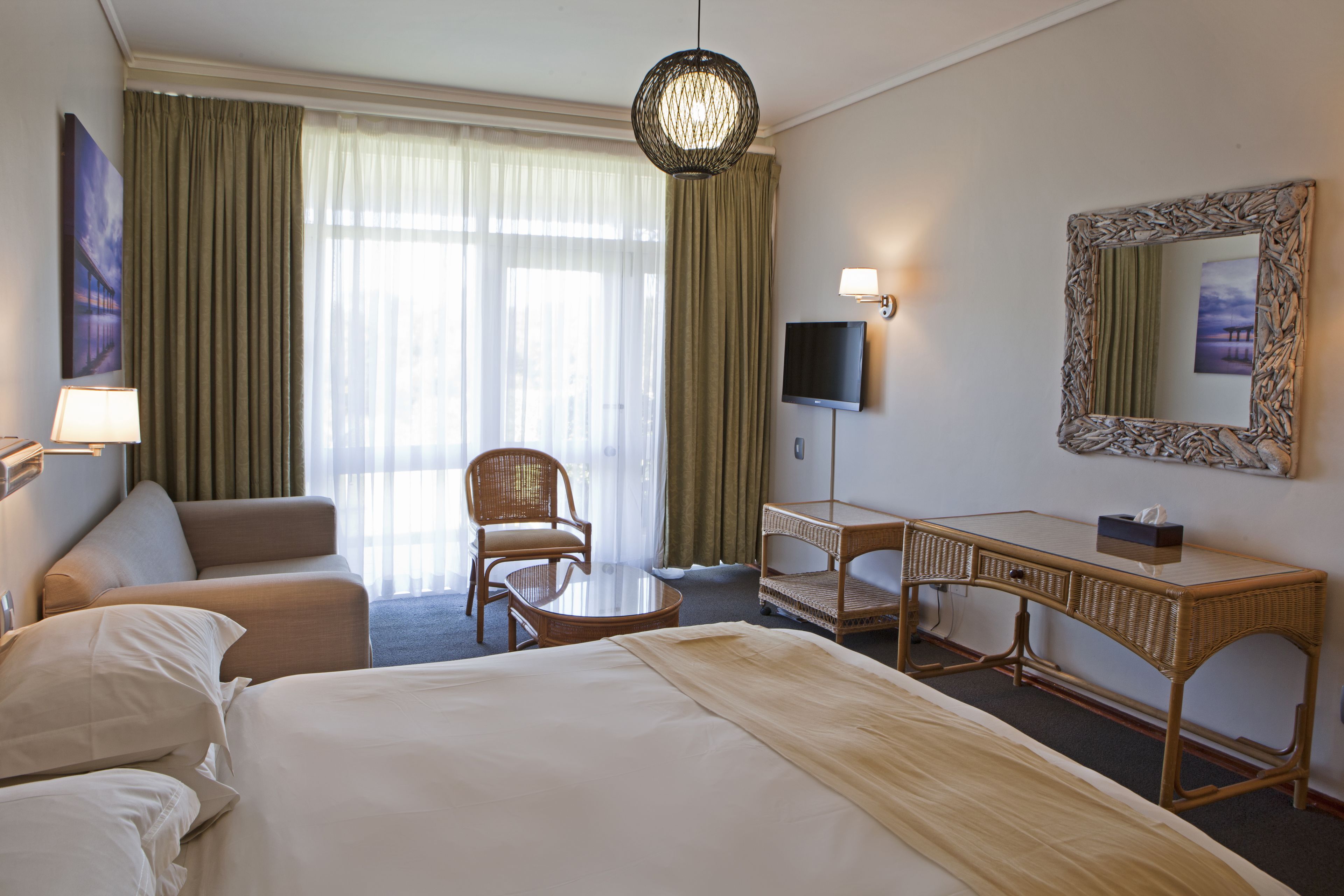 Brookes Hills Suites