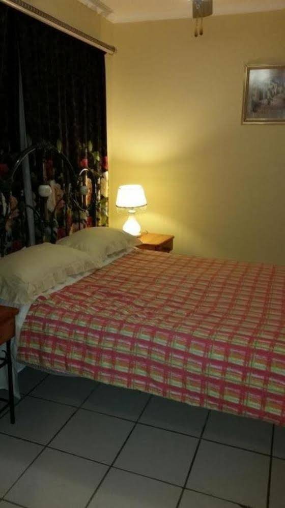 Ebenezer Guest House Bluewater Bay