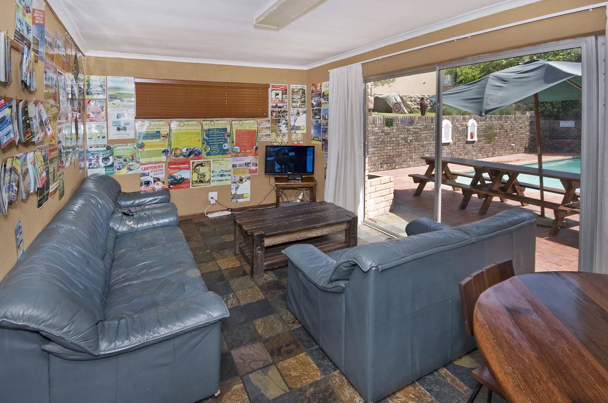 Hotel Lungile Lodge Beachfront Backpackers