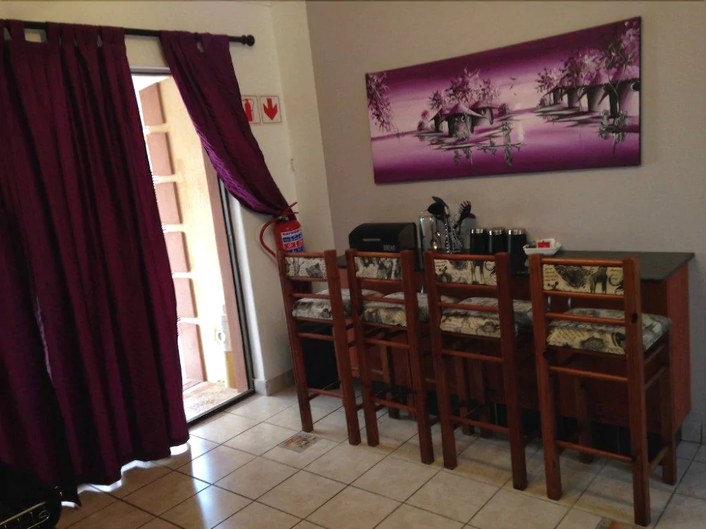 Me Casa Guest House