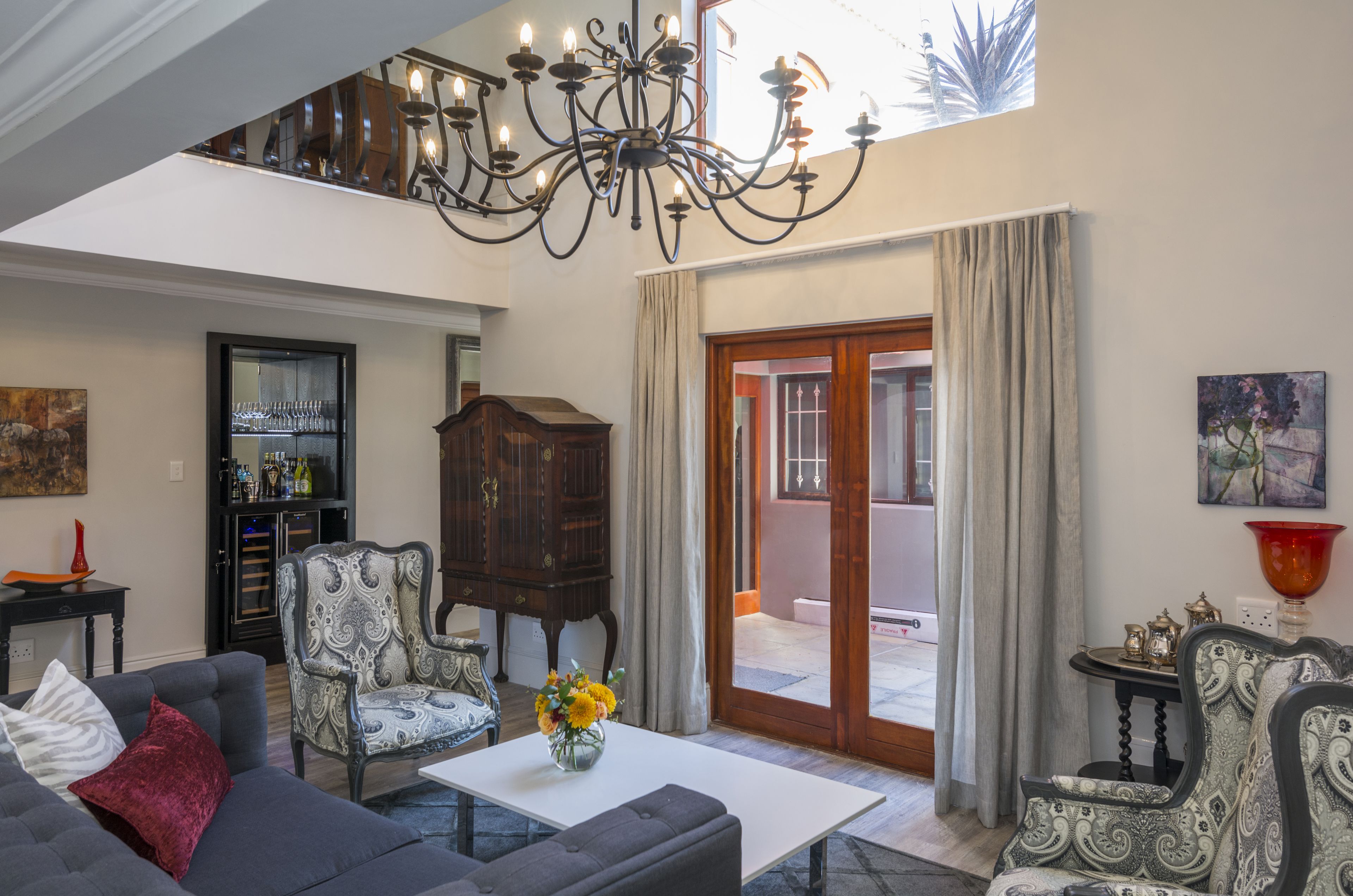Villa Tuscana by Mantis