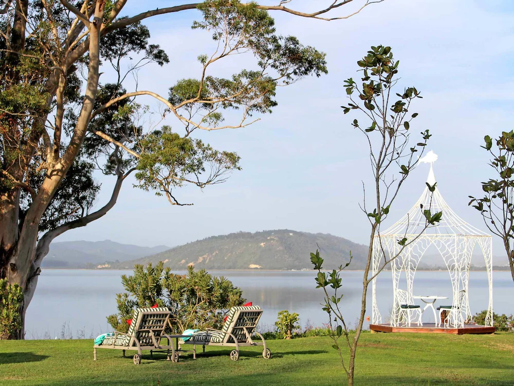Lakeside Lodge & Spa