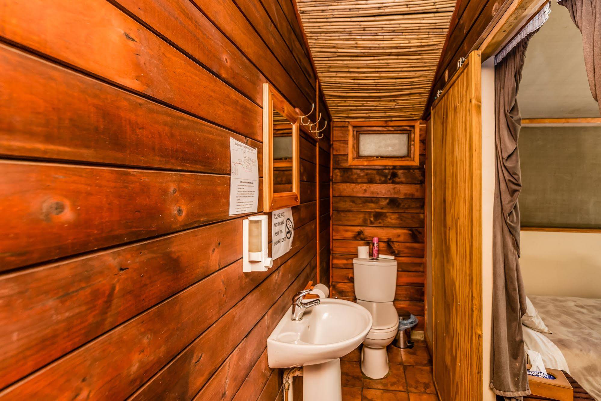 Kunguru Lodge