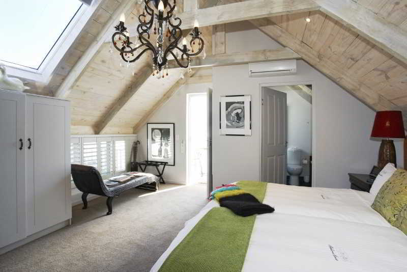 Abalone Hotel & Villas