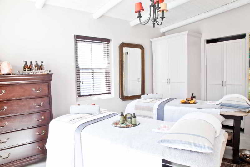 Abalone Hotel & Villas