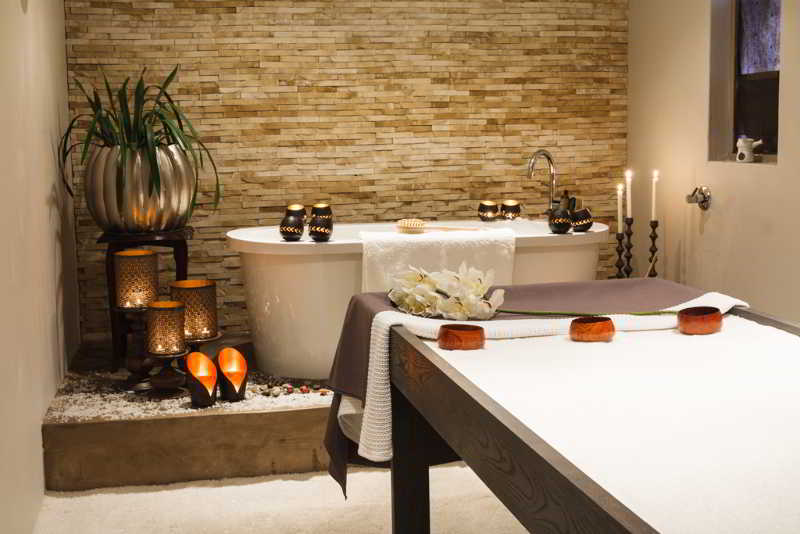 Abalone Hotel & Villas