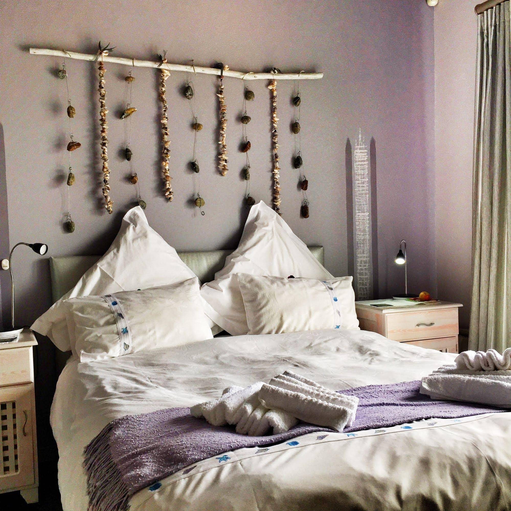 Farr Out Guesthouse
