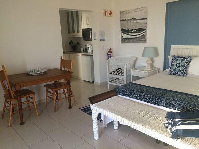Zula Beach House And Cottage