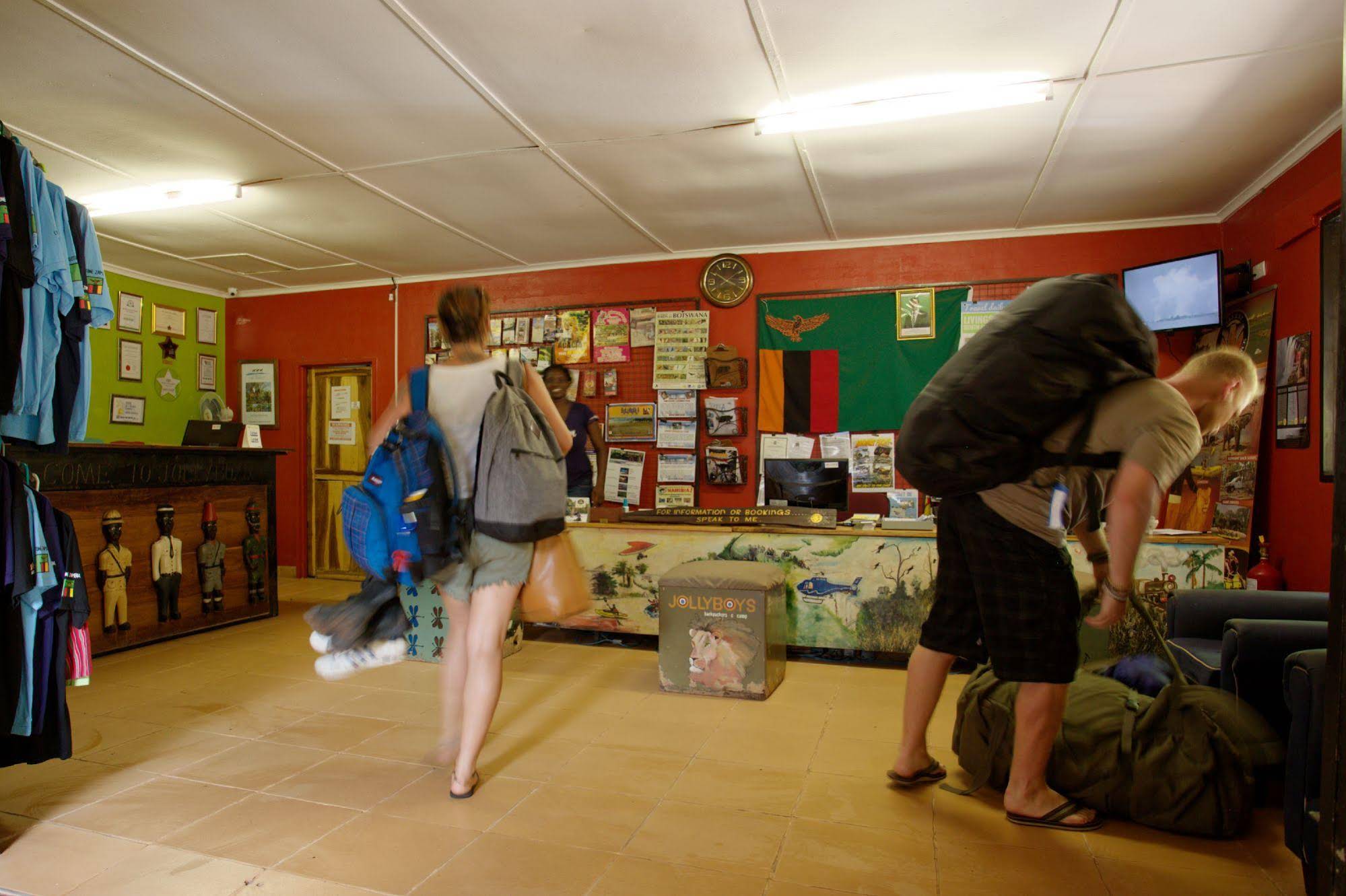 Jollyboys Backpackers