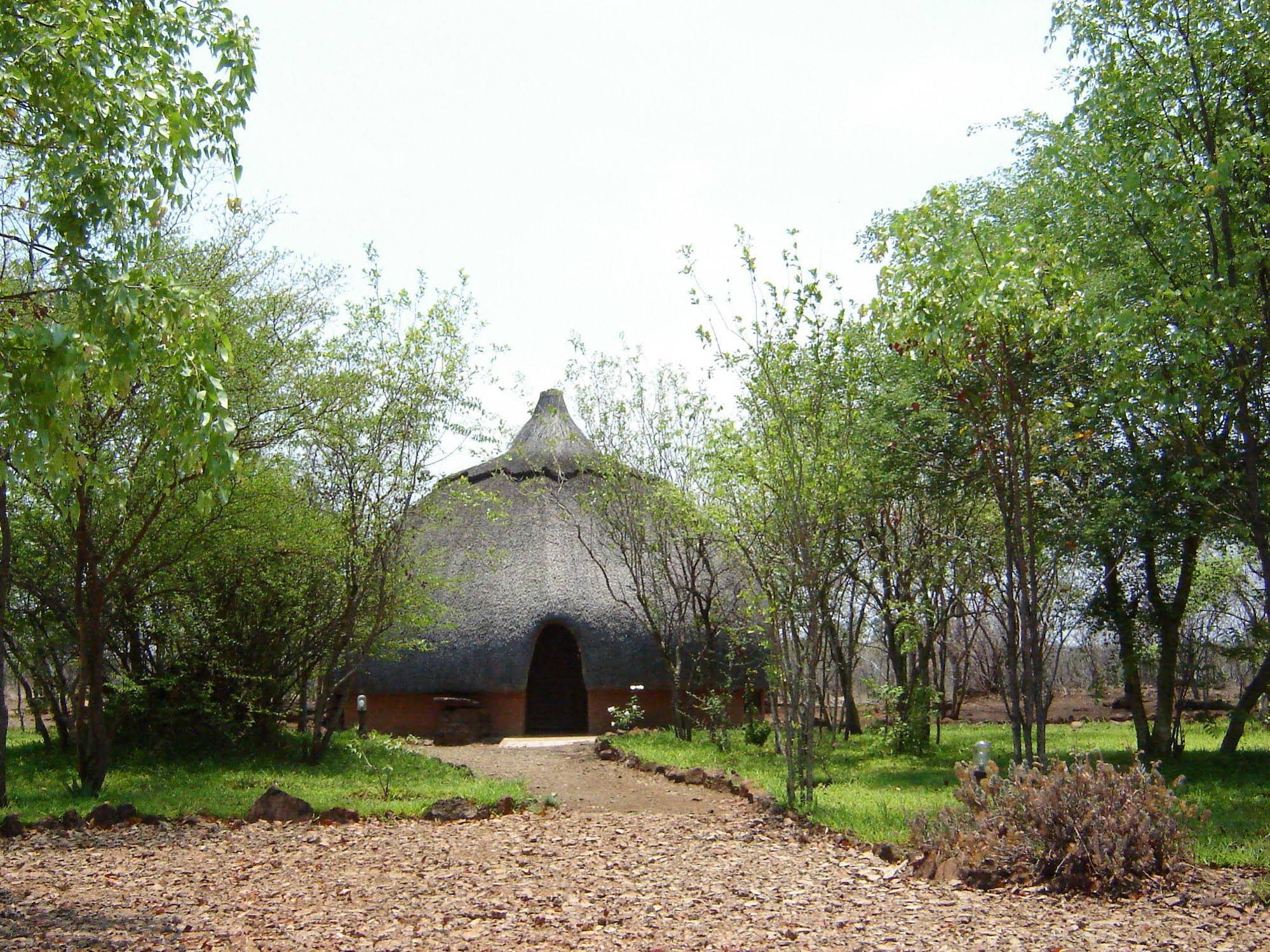 Nona Lodge
