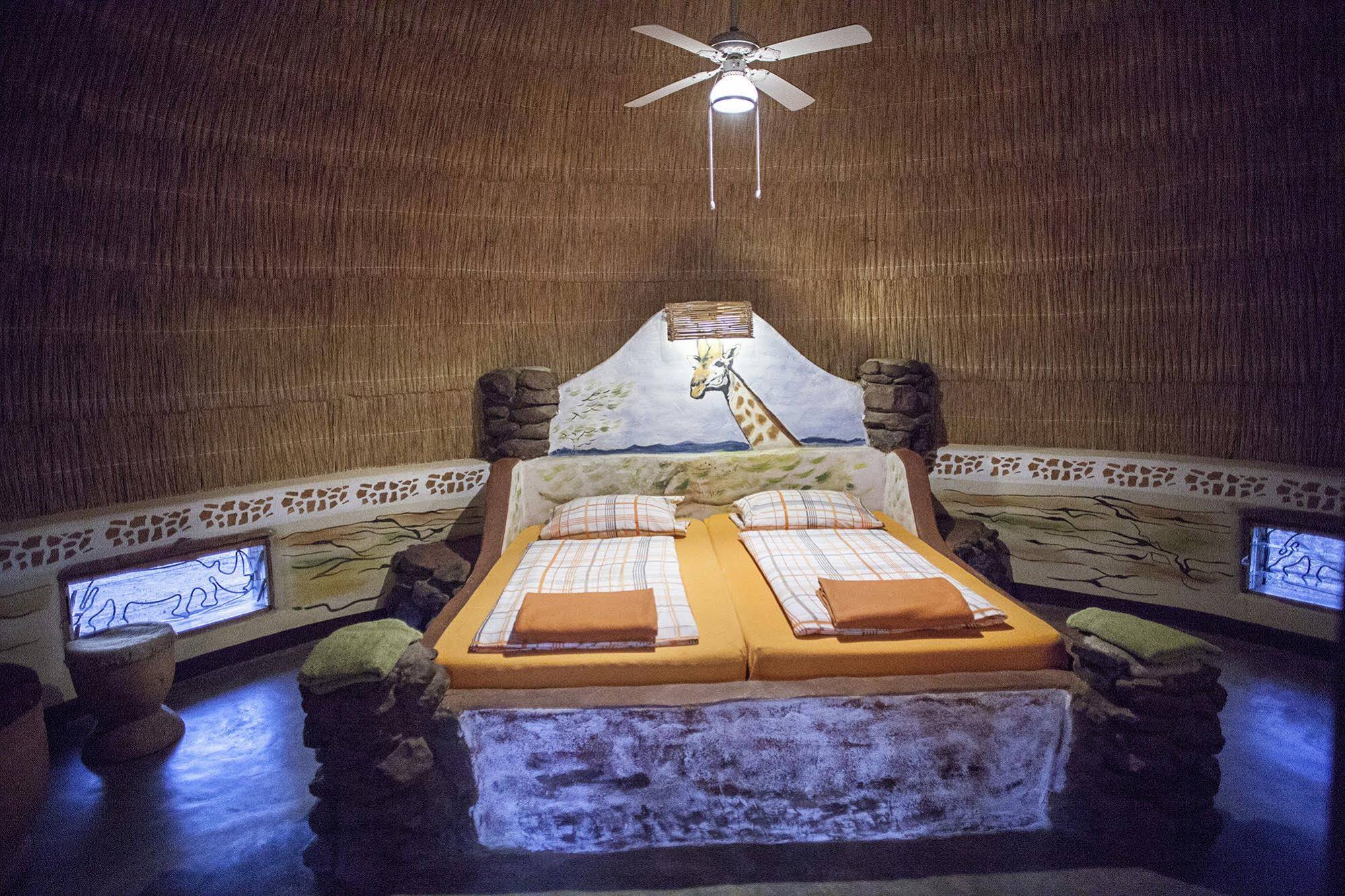 Nona Lodge
