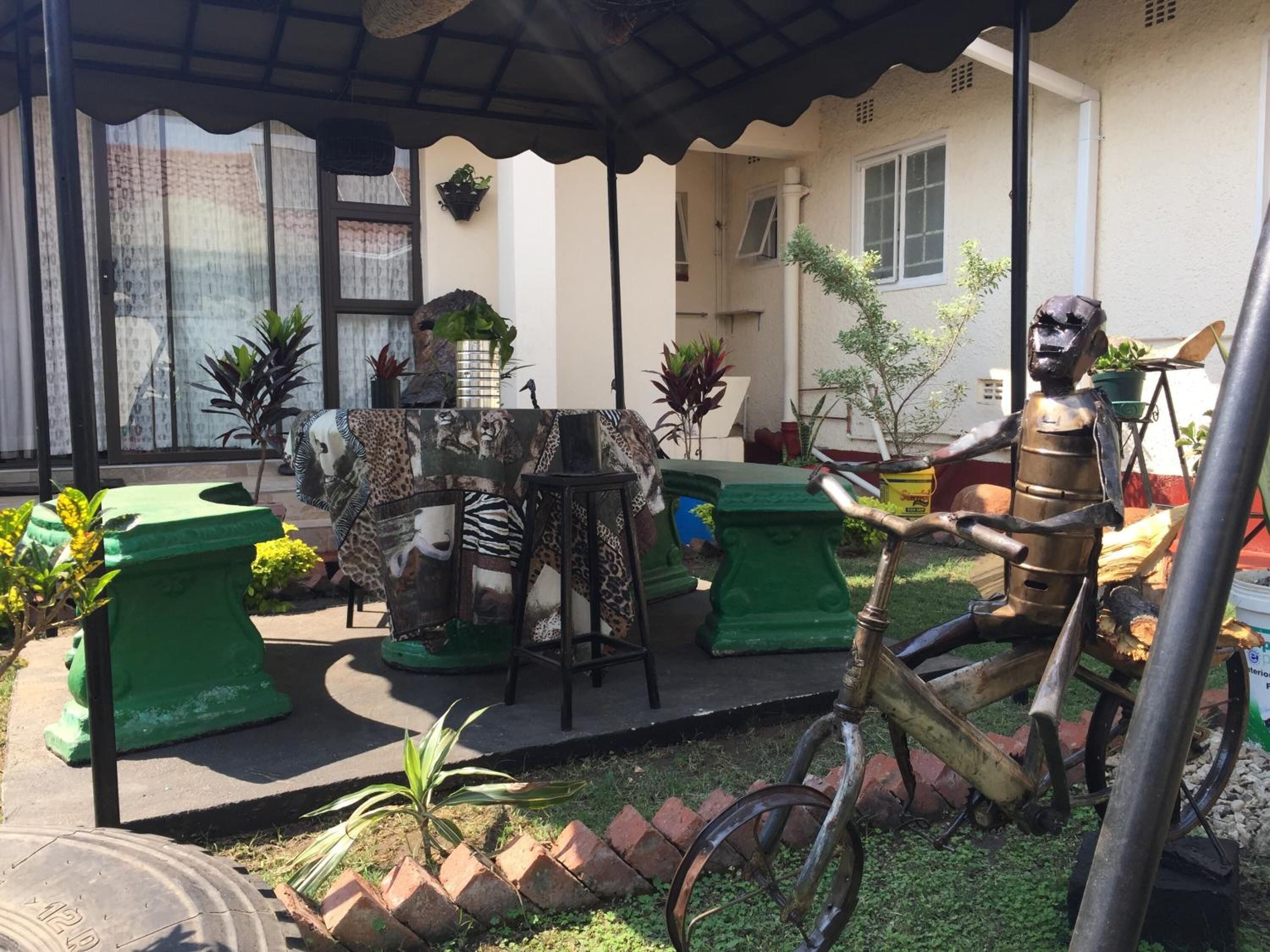 Mpofu Bed & Breakfast