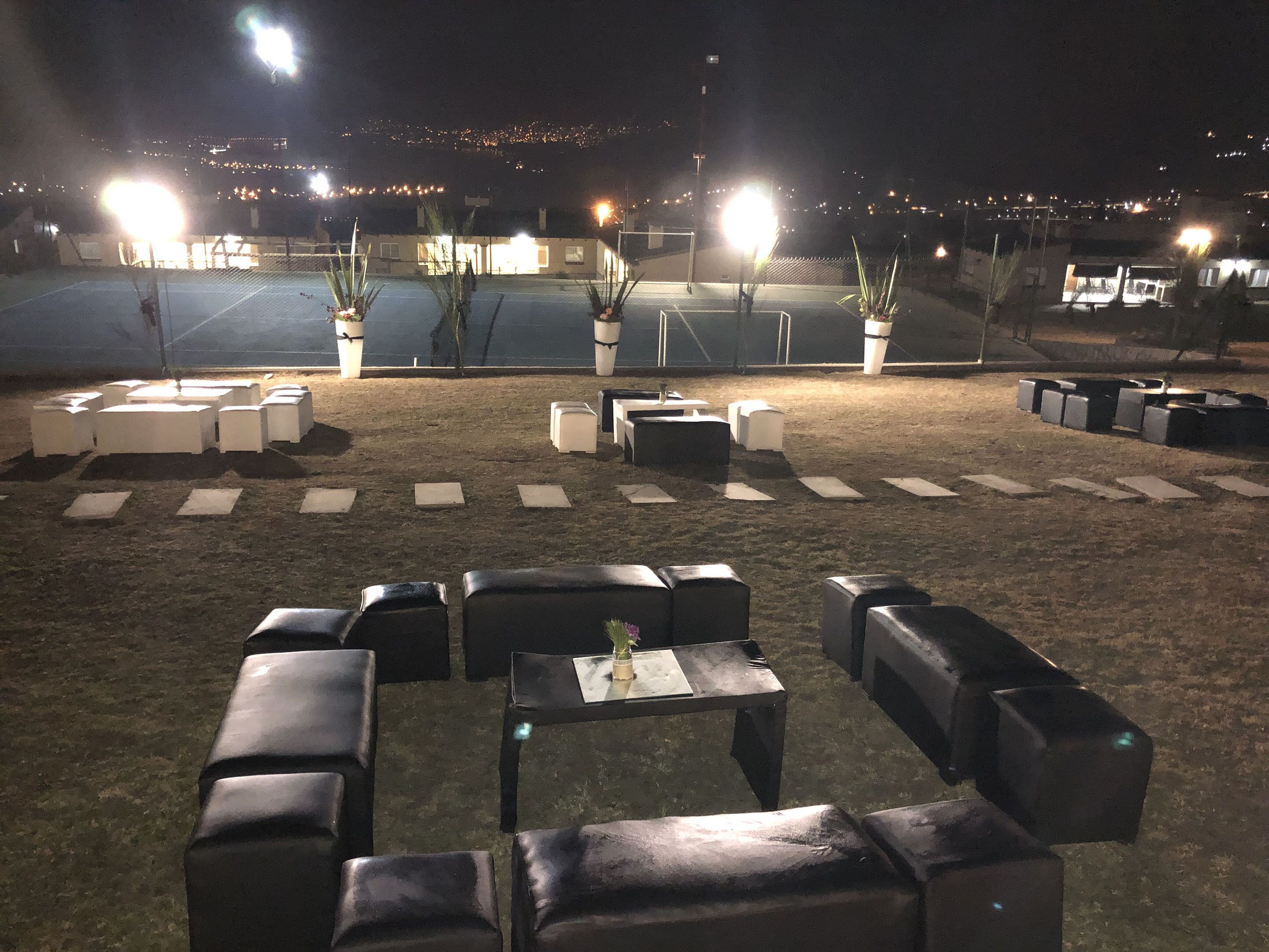 Los Carolinos by DOT Cabana