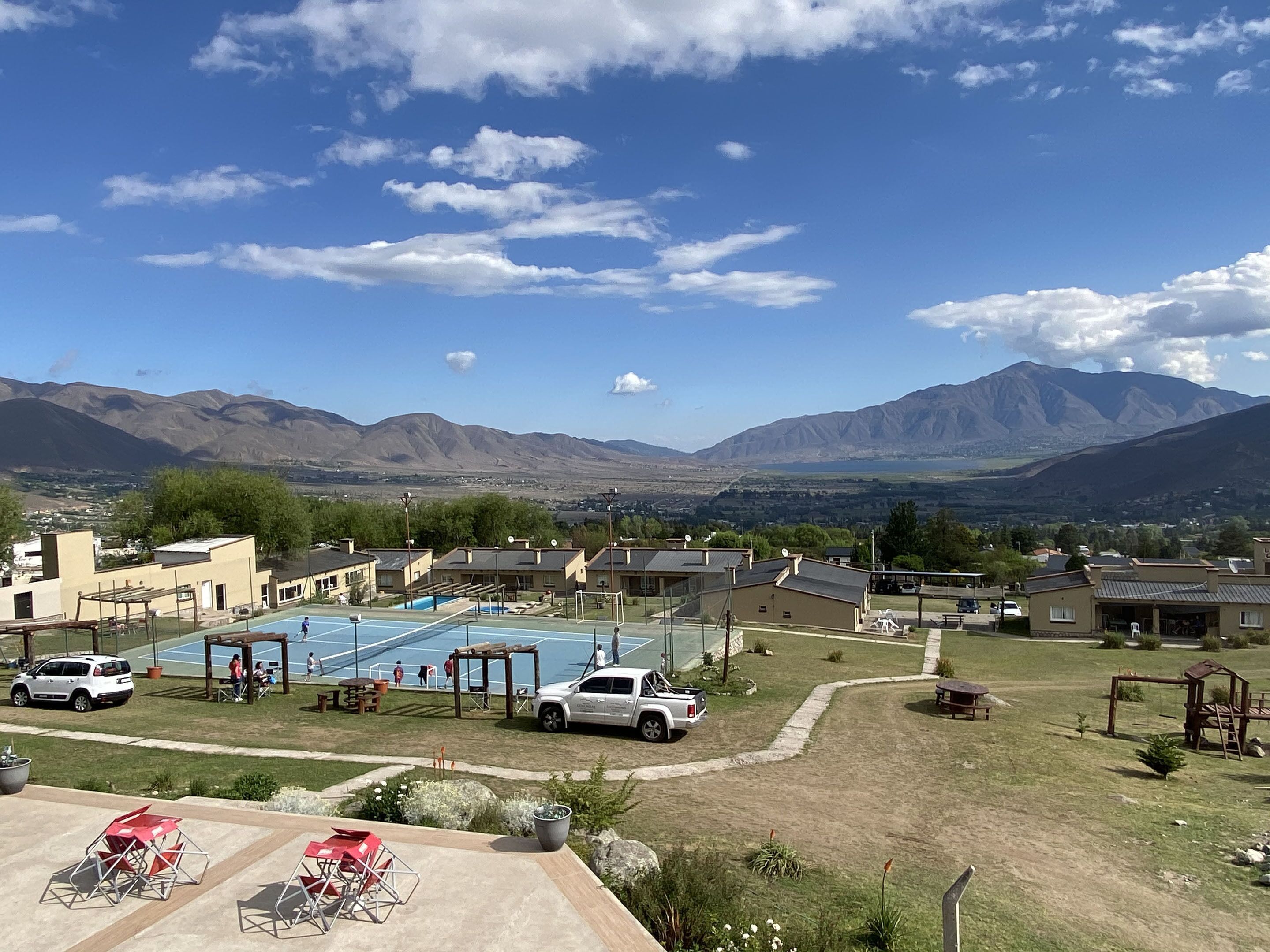 Los Carolinos by DOT Cabana