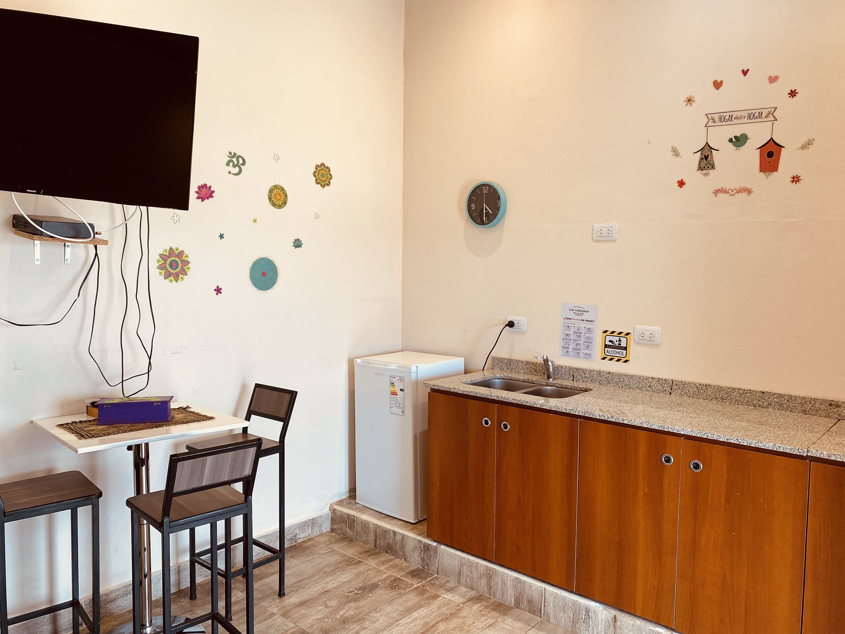 Los Carolinos by DOT Cabana