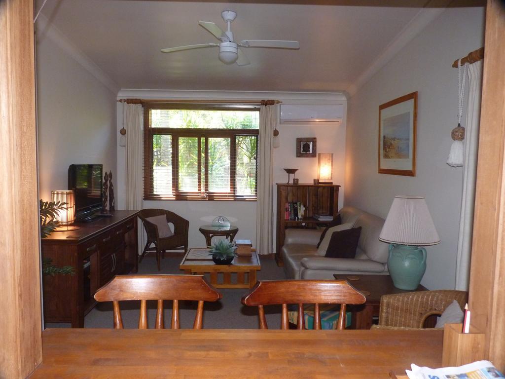 Tallow Beach Motel