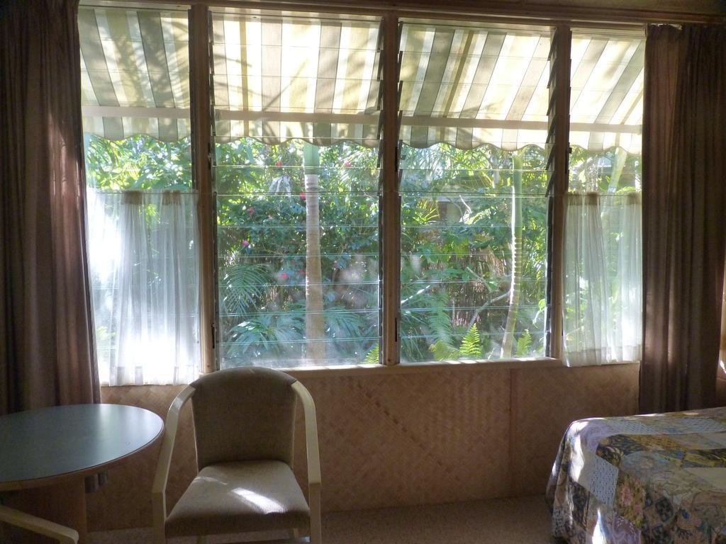 Tallow Beach Motel