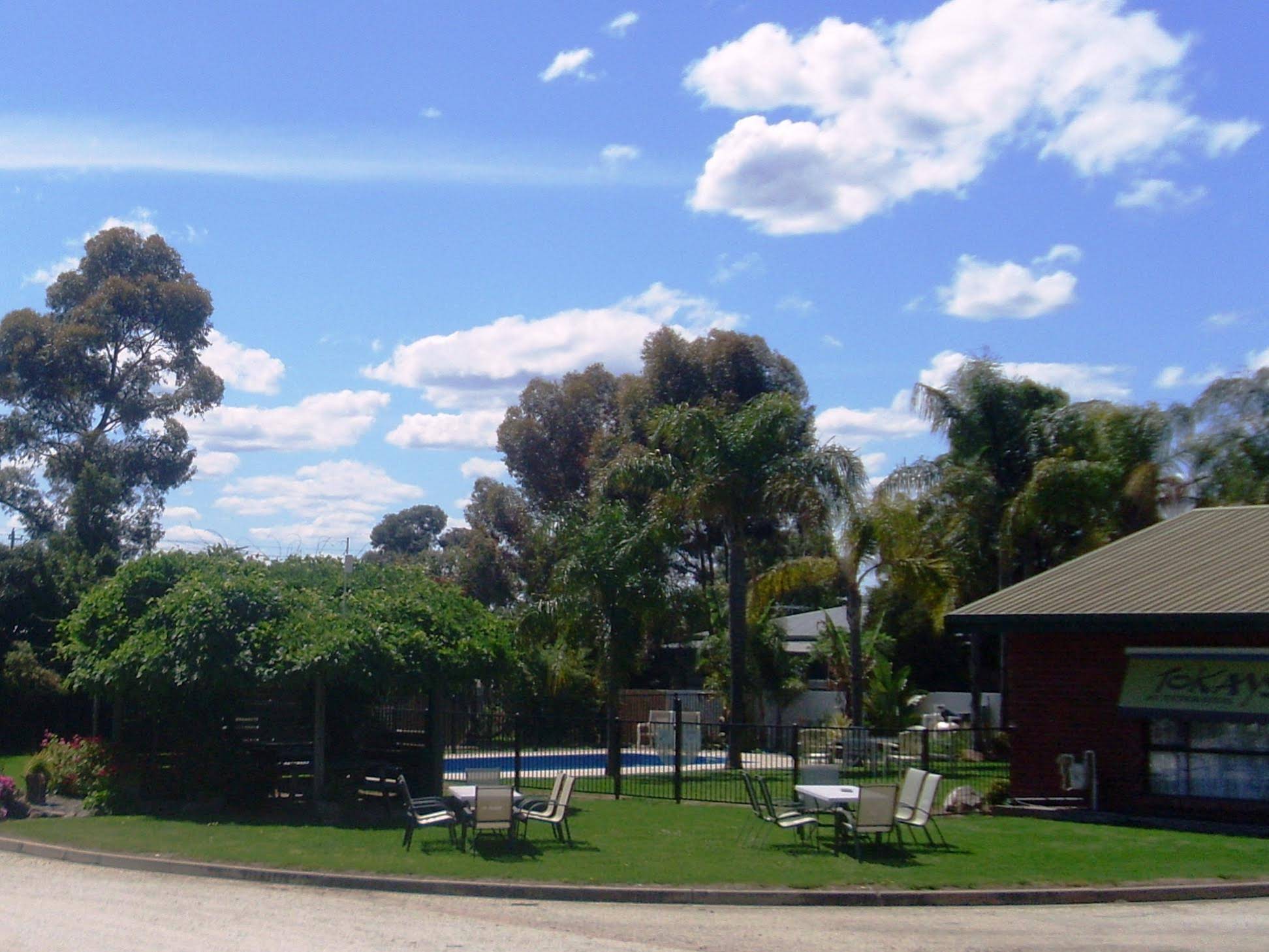 Federation Motor Inn