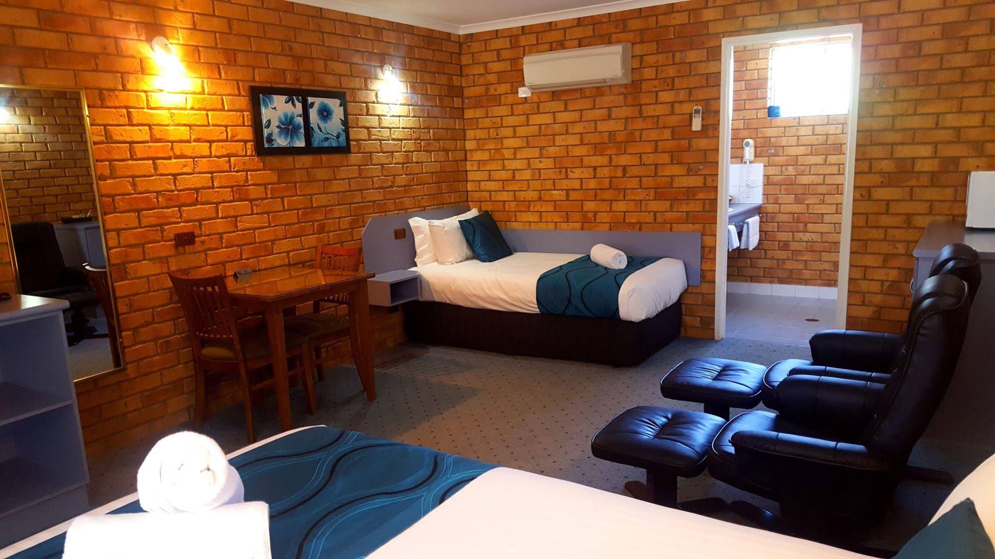 Centrepoint Motel