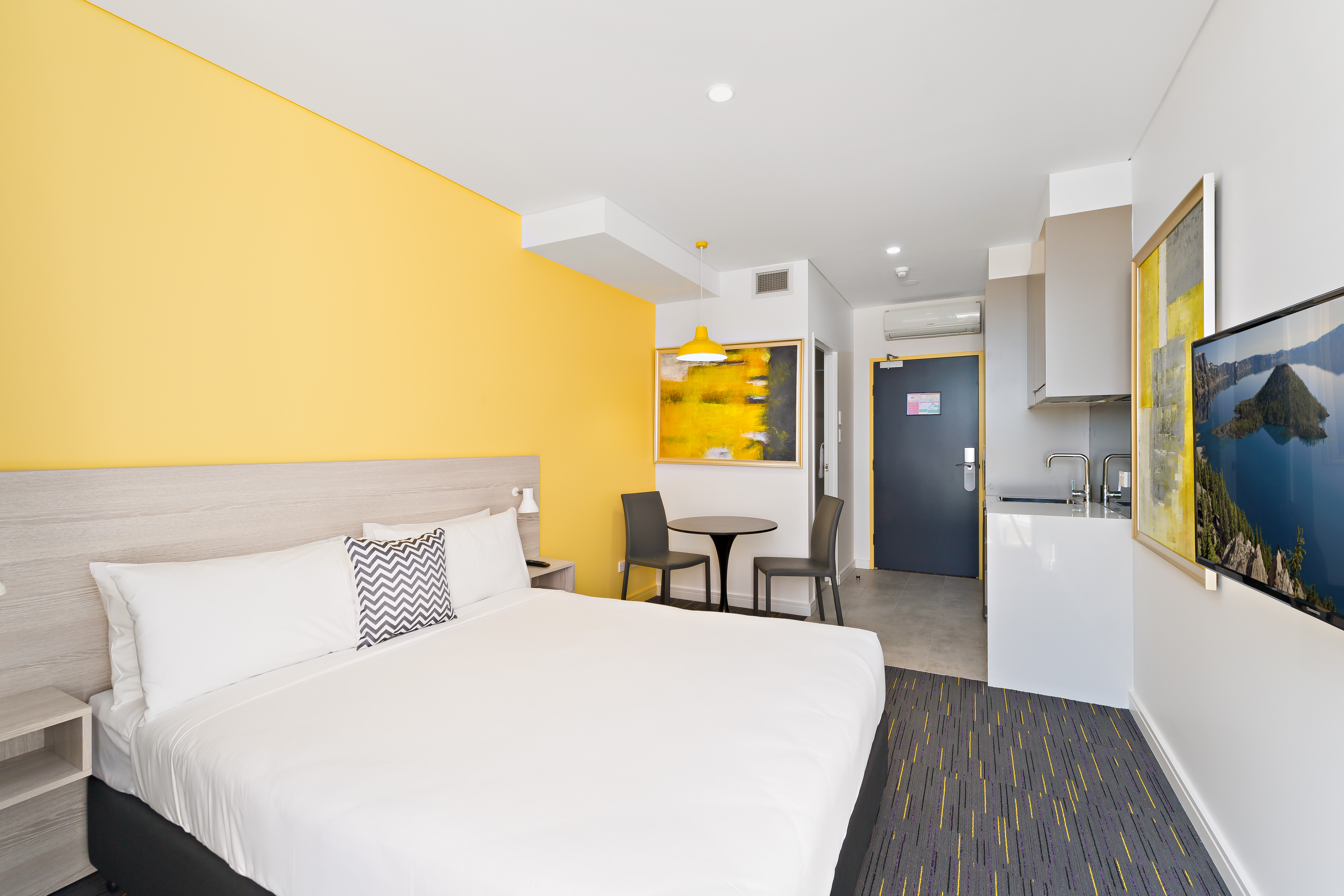 ValueSuites Green Square