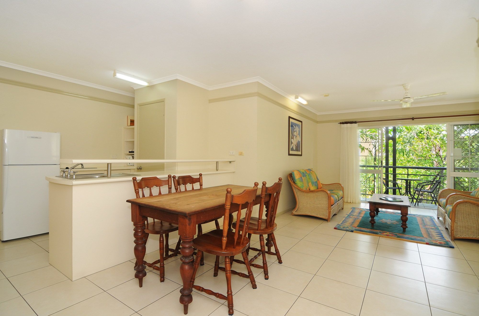 Cairns Queenslander Hotel & Apartments