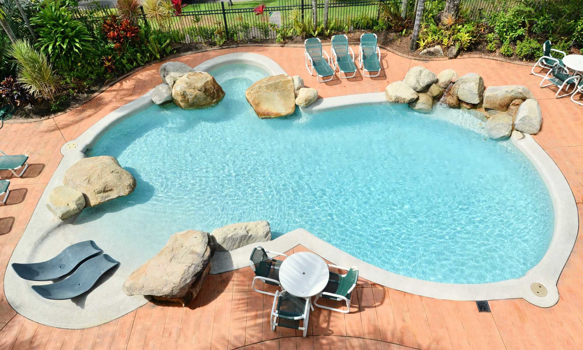 Cairns Queenslander Hotel & Apartments