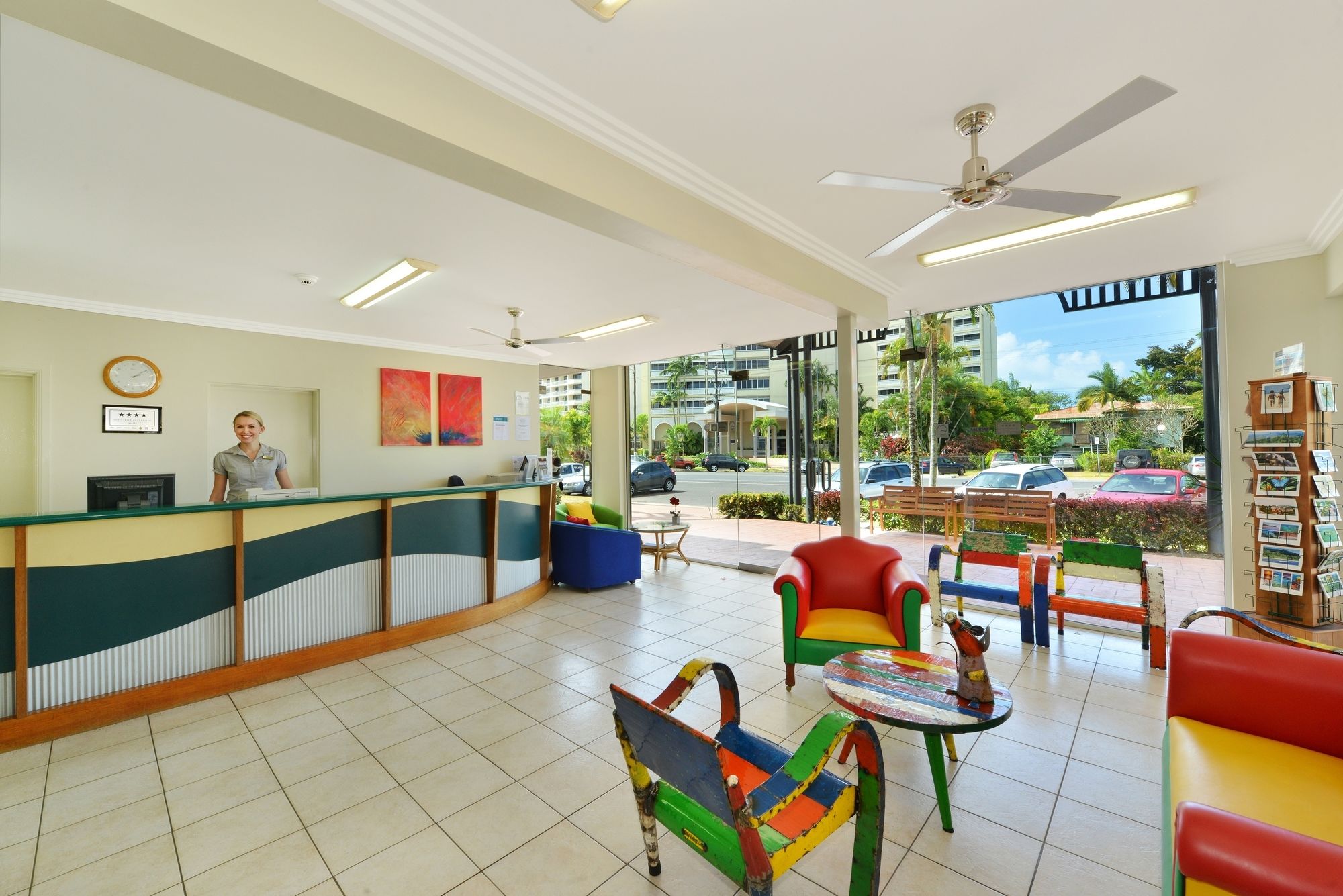 Cairns Queenslander Hotel & Apartments