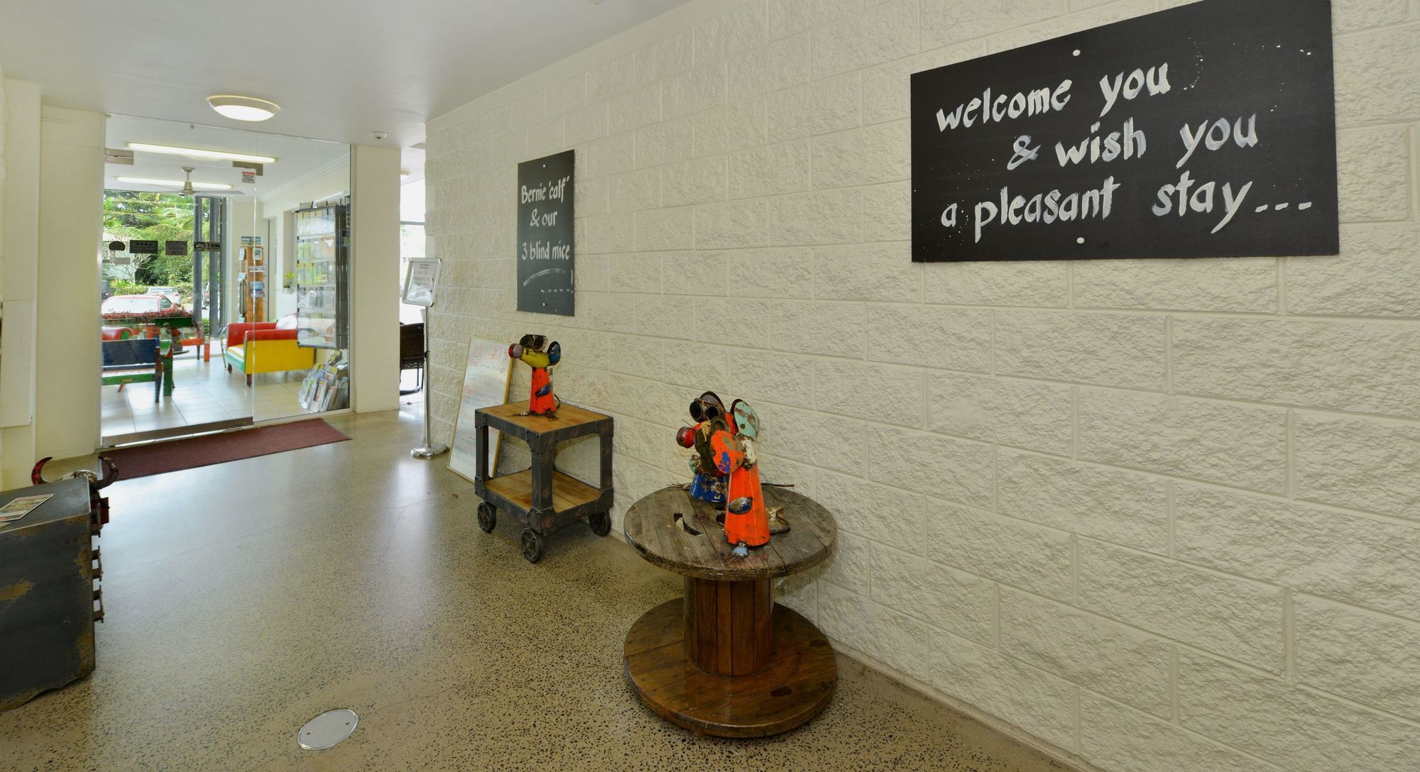 Cairns Queenslander Hotel & Apartments