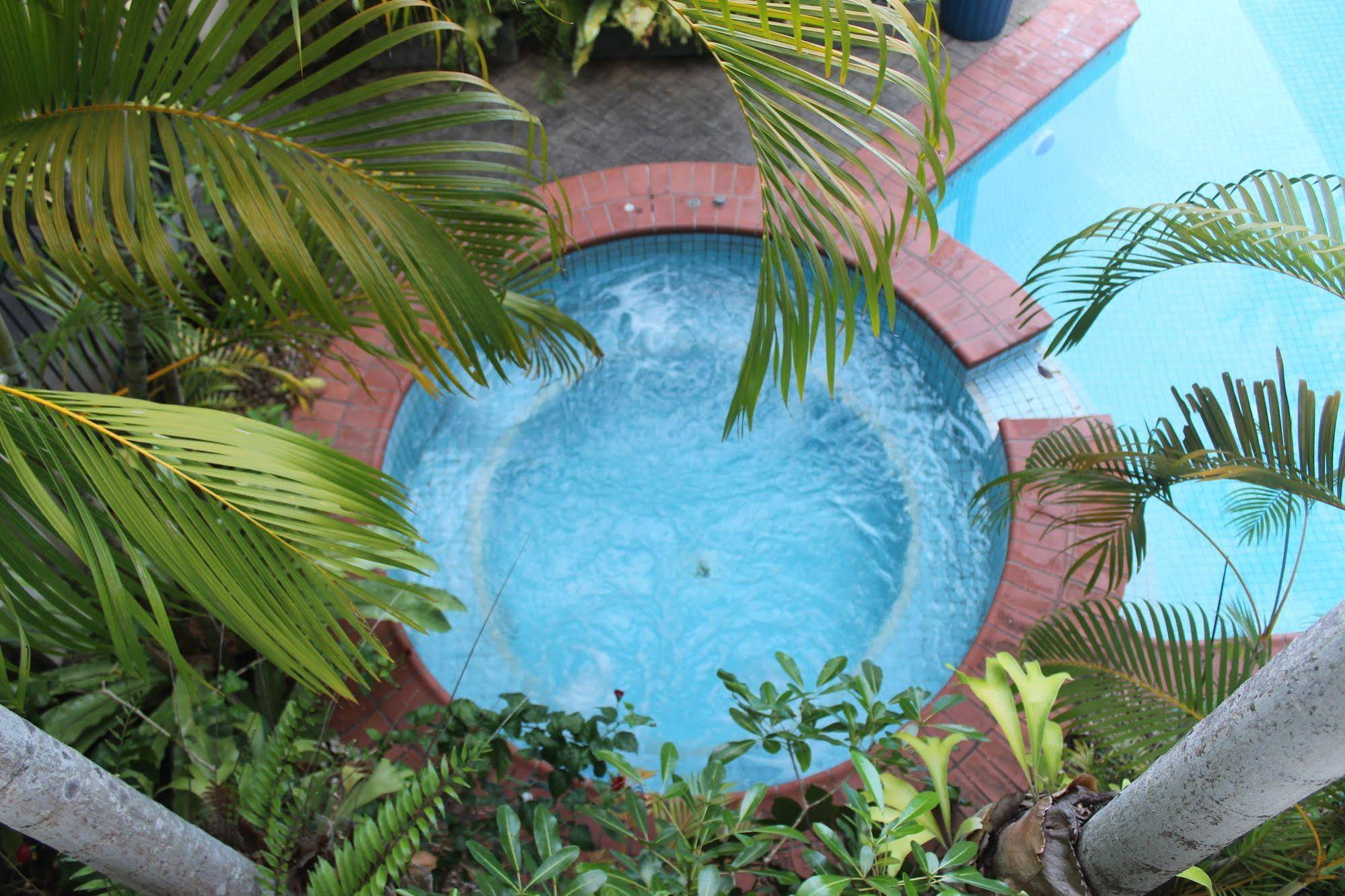 Crystal Garden Resort & Restaurant